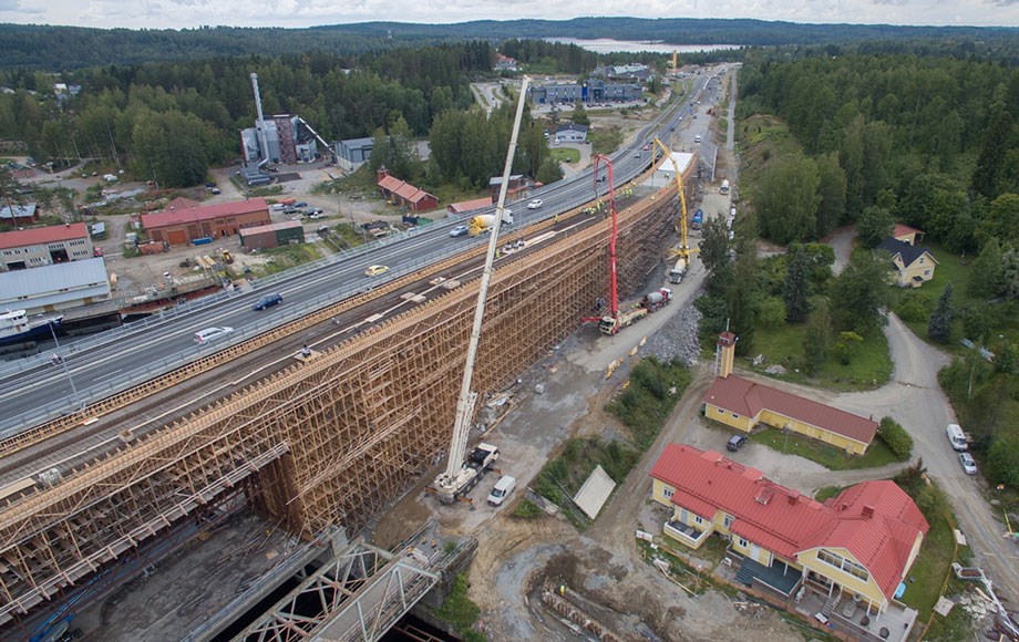 Laitaatsalmi betonisilta kannen valu 3