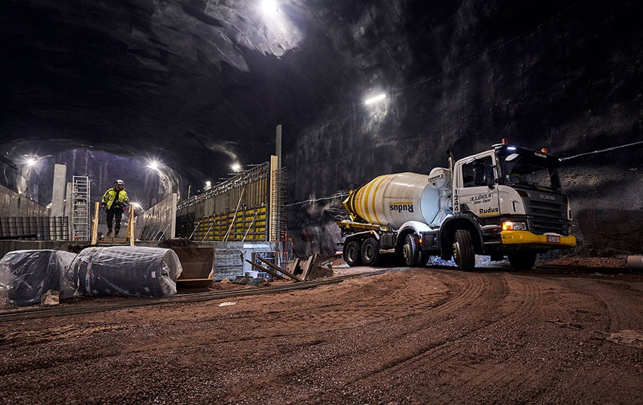 Rudus pro metrotunnelin maanalaisella työmaalla logistiikan sujuvuus