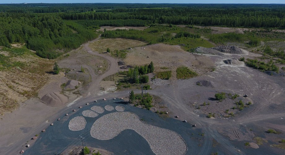 Suomies jättiläisen jalanjälki ilmakuva