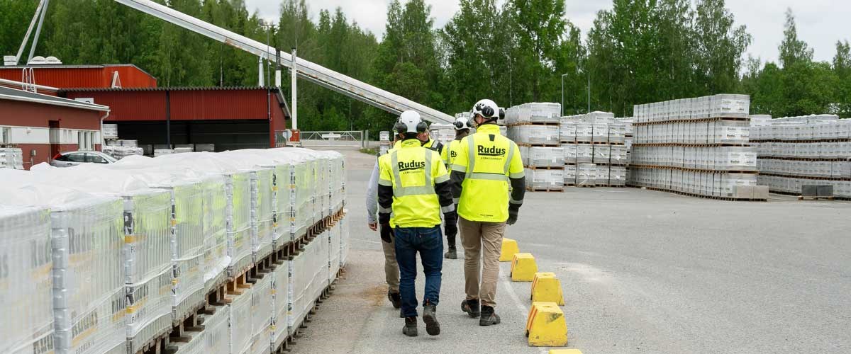 Ruduksen Tampereen maisematuotetehdas Betoniteollisuuden työturvallisuuskilpailun voittoon